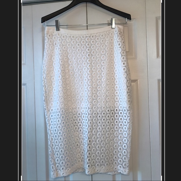 Express pencil skirt - Picture 2 of 3